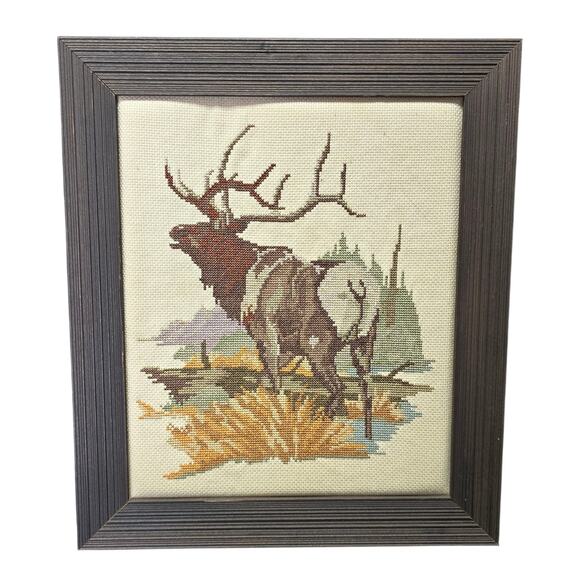 Vintage Hand Made Cross Stitch Wapiti Elk Inside a Wooden Hangable Frame - Picture 1 of 7